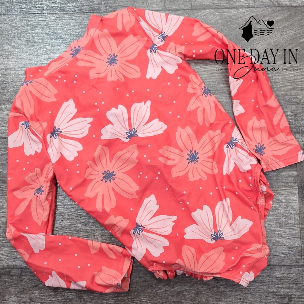 Simplejoys Rashguard One Piece Swimsuit Size 5T - Picture 4 of 4